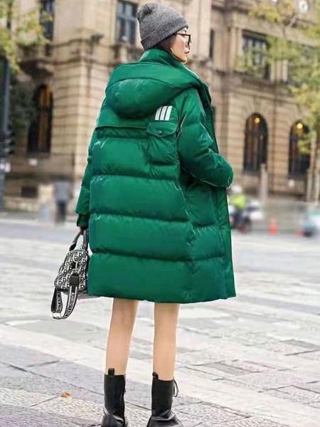 波莫娜女装2021秋冬季墨绿色印花棉服