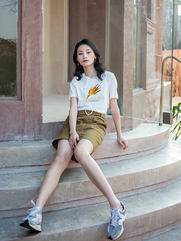 点击查看下一张迪笛欧女装图片