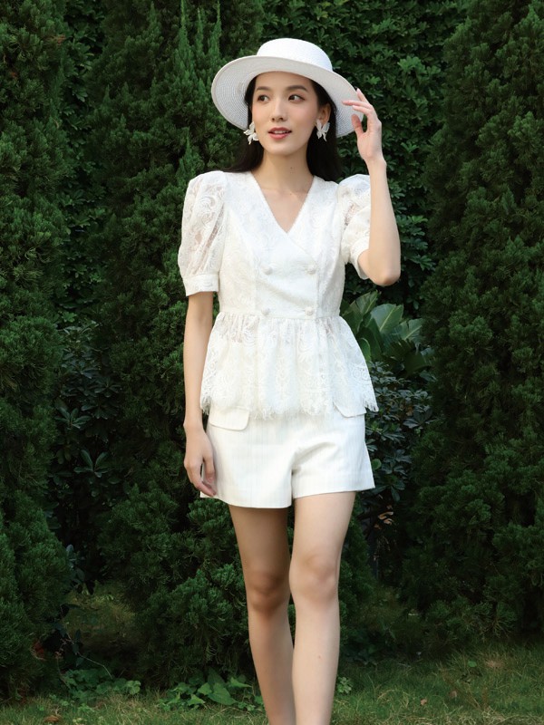 美诗缇2021夏季白色蕾丝套装