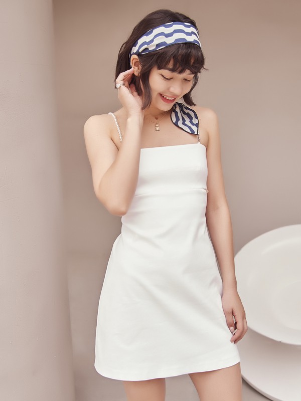 TITI女装2021春夏季白色纯色吊带裙