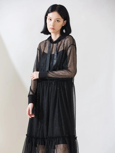 阿莱贝琳女装2021春夏季黑色纱网连衣裙