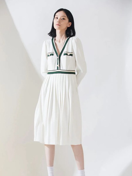 阿莱贝琳女装2020春夏季白色连衣裙