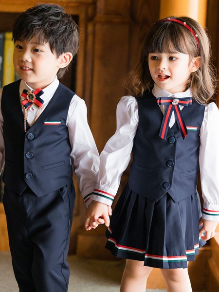 两个小朋友童装2021春夏季藏蓝色纯色短裙