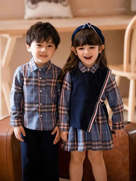 两个小朋友童装2021春夏季蓝色格子衬衫