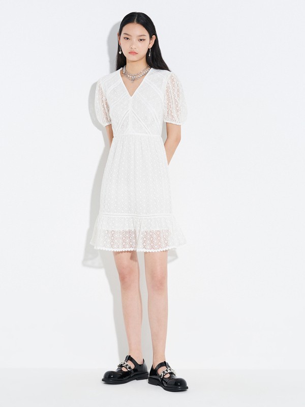 曼娅奴女装2021春夏季白色纯色连衣裙