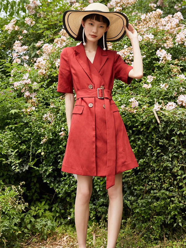 维莎曼2021春夏季红色纯色连衣裙