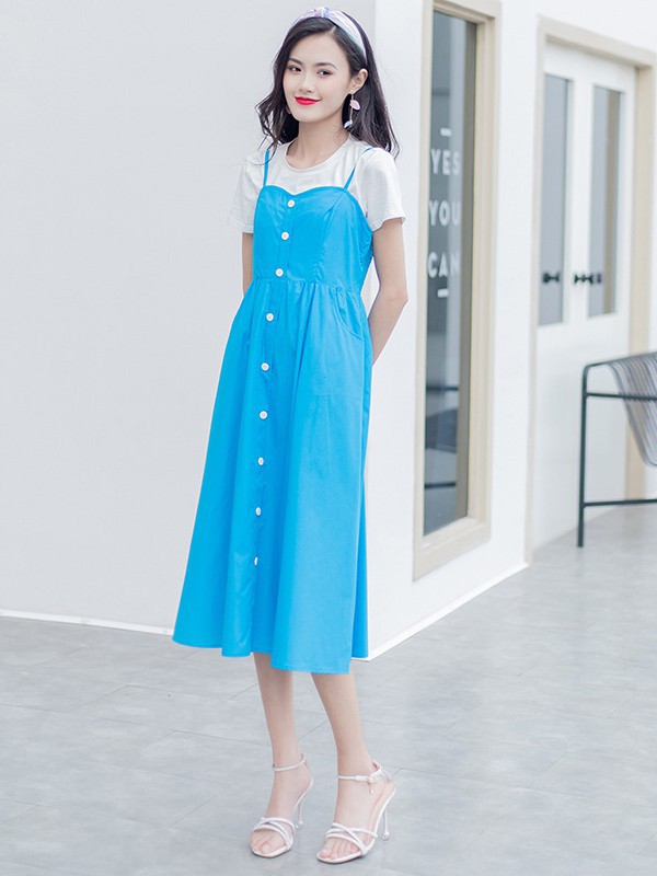 美丽衣橱2021春夏季蓝色纯色吊带裙