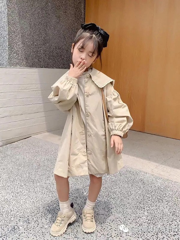 武林兵团童装2021秋冬季棕色娃娃领外套