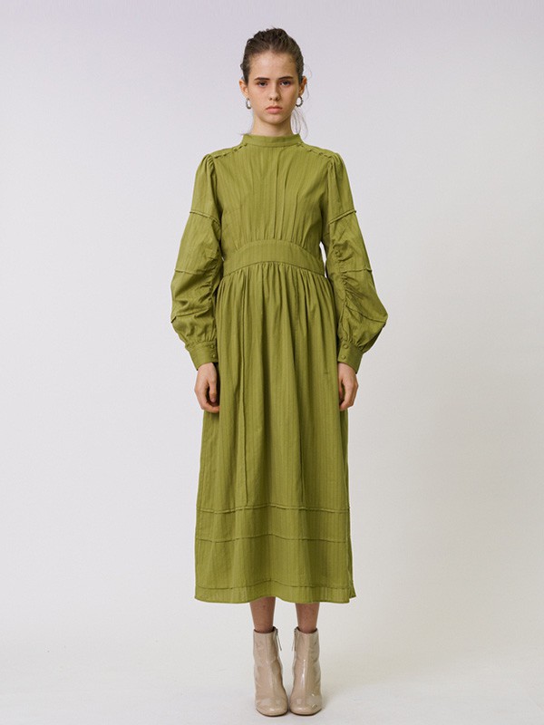 SLY2022秋冬季绿色连衣裙