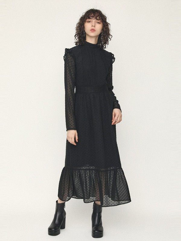 SLY2022秋冬季黑色连衣裙