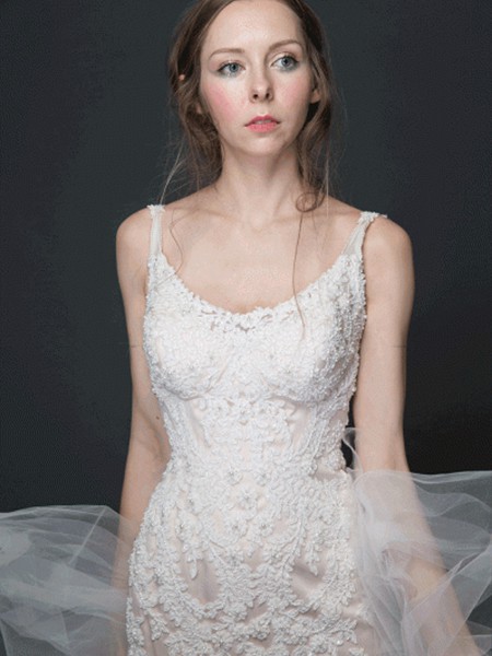 茱丽亚婚纱女装2022秋冬季白色礼服