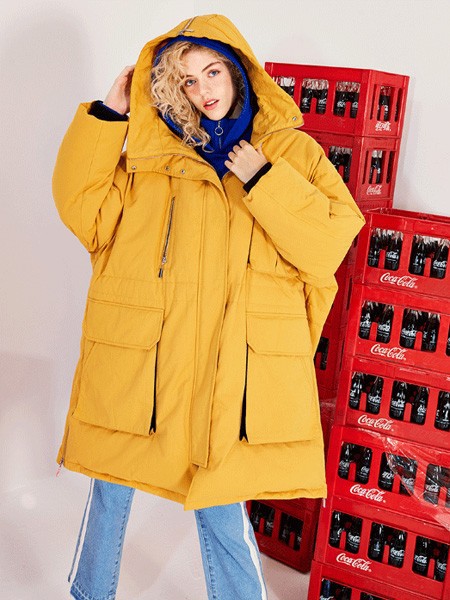 简惑2022秋冬季黄色棉服