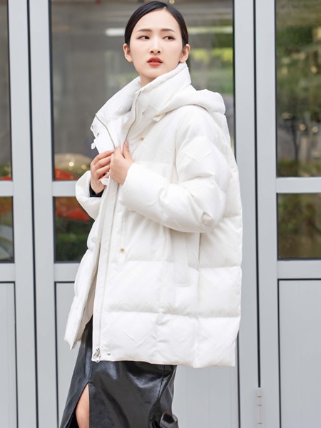 Effusive2022秋冬季白色棉服