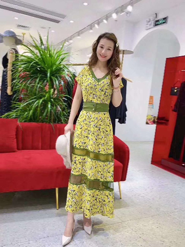 范卡图2023春夏季黄色连衣裙