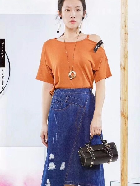 北京惠品女装2023春夏季橙色T恤
