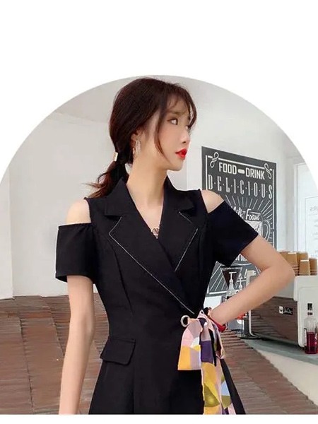 例纹EXPVON女装2023春夏季黑色连衣裙