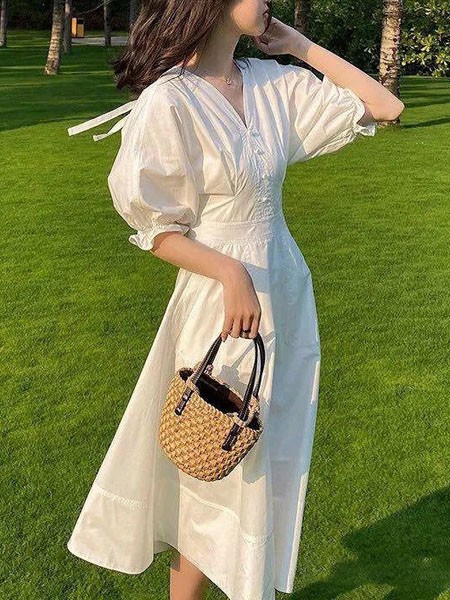 施洛琳女装2023春夏季白色连衣裙