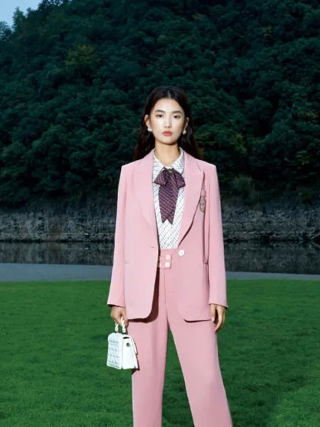 点击查看下一张朗斯莉女装图片