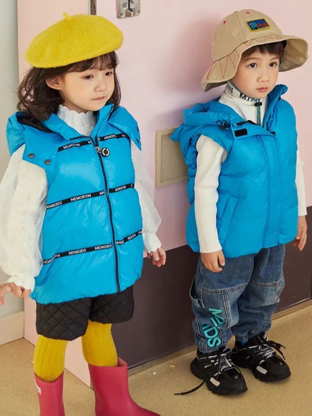 两个小朋友童装2021秋冬季蓝色纯色马夹