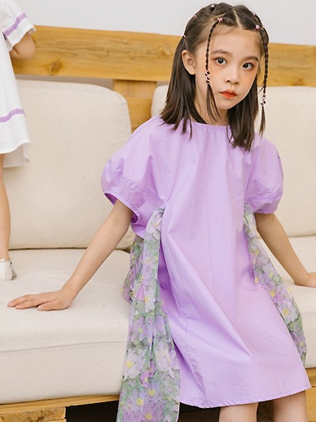 城秀童装2022春夏季紫色泡泡袖连衣裙