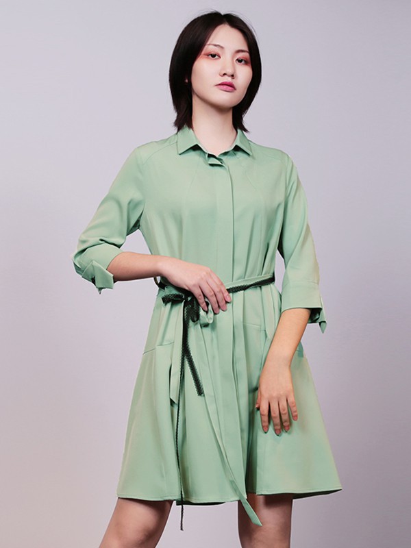 依桂瑗女装2022春夏季绿色衬衫裙