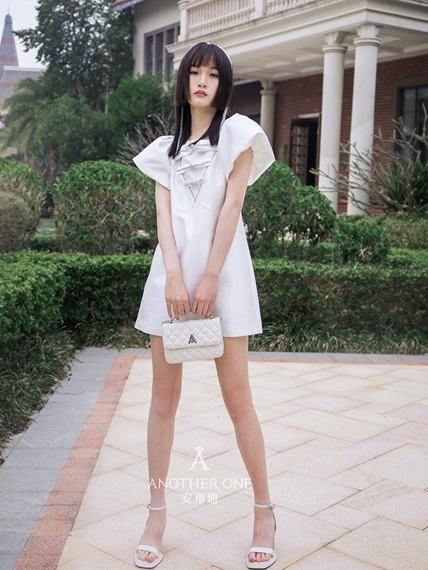 ANOTHERONE2022春夏季白色连衣裙