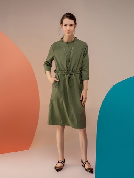 柯利亚诺女装2022春夏季绿色连衣裙