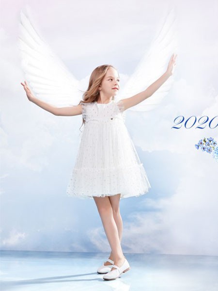 安娜与艾伦2022春夏季白色连衣裙