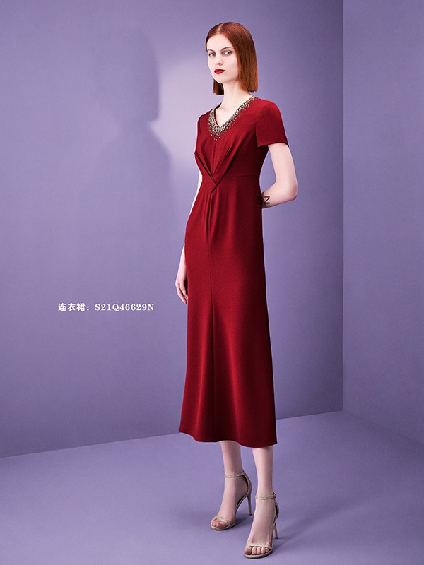 SZ高级定制女装2022春夏季酒红色连衣裙