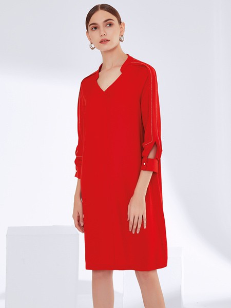 真斯贝尔女装2022秋冬季红色连衣裙