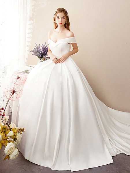 名门新娘2022秋冬季白色礼服
