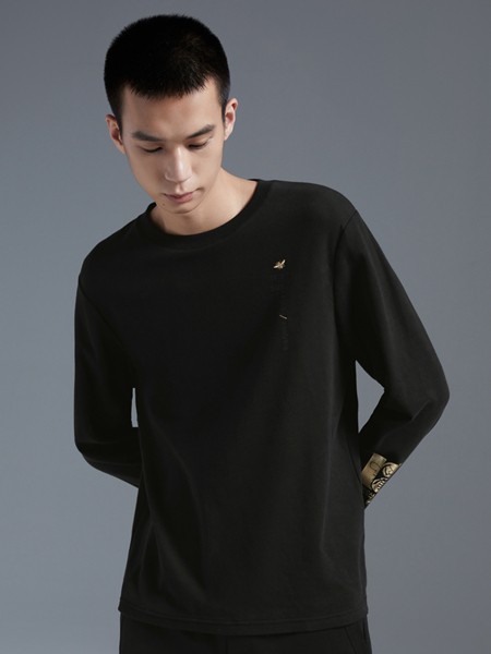 GXG2022秋冬季黑色T恤