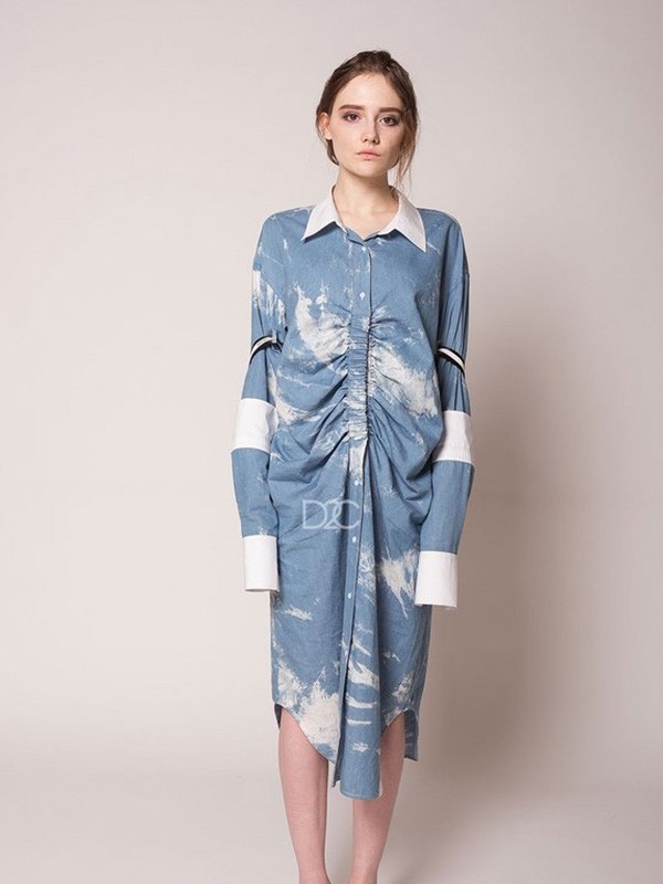 D2C2022秋冬季蓝色连衣裙