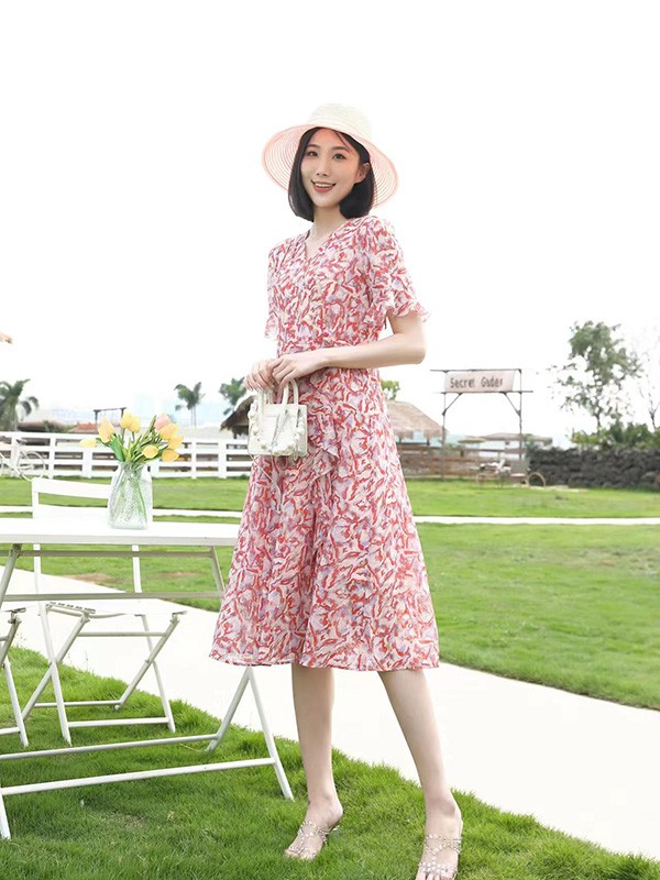 YINER品牌女装2023春夏季新款不规则格子半身裙