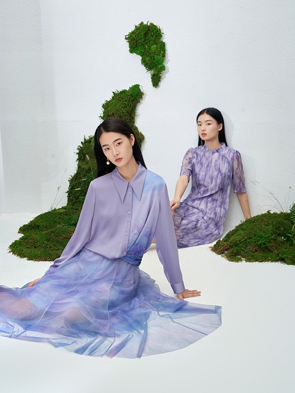 迪凯2023春夏季紫色连衣裙