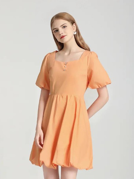 麦媗女装2023春夏季橙色连衣裙