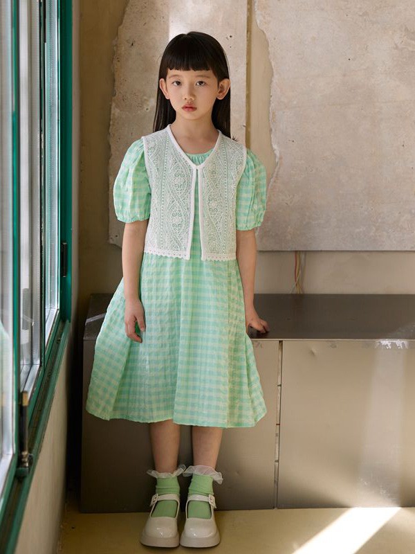 花田彩2023春夏季绿色连衣裙