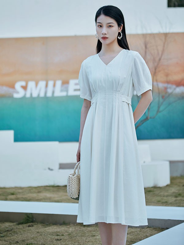 她谷2023春夏季白色连衣裙
