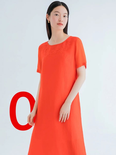 安瑞井2023春夏季橙色连衣裙