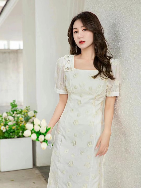（皮猫）2023夏季白色连衣裙