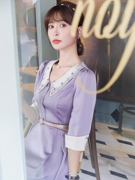 莉雅莉萨女装2023春夏季紫色连衣裙