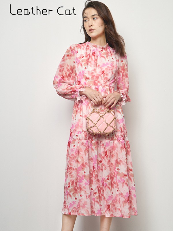 Leathercat（皮猫）女装2023秋冬季粉色连衣裙