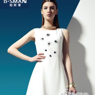 经典的黑白色服装怎么穿好看 柏斯曼诠释不一样的黑白色彩