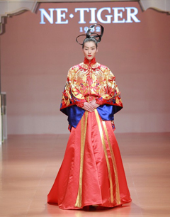 中国国际时装周10月25日秀场直击